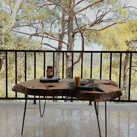 Candir Restaurant Отель *