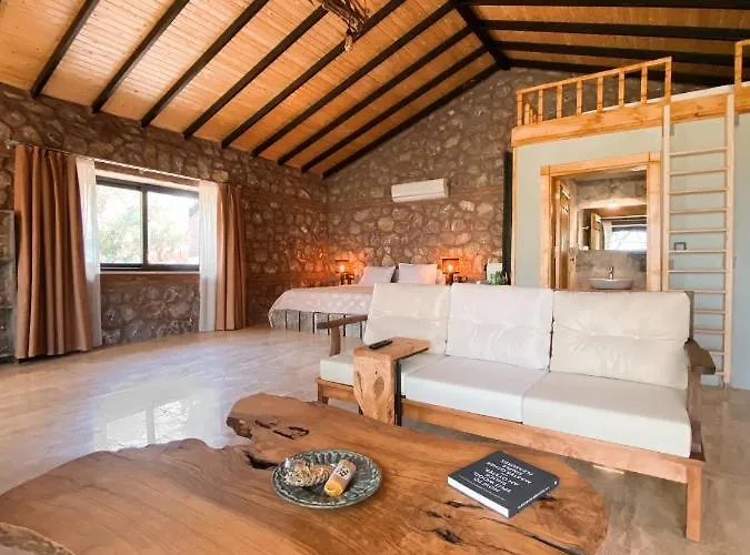 Hotel çandır Restaurant *